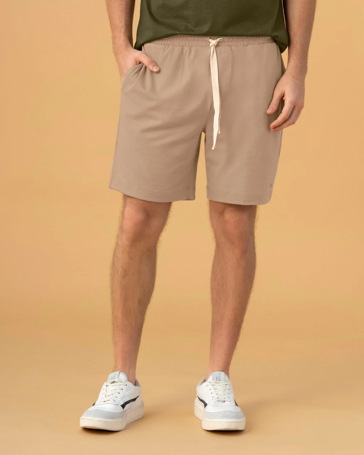 Bermuda con elástico en cintura para hombre - Image 4