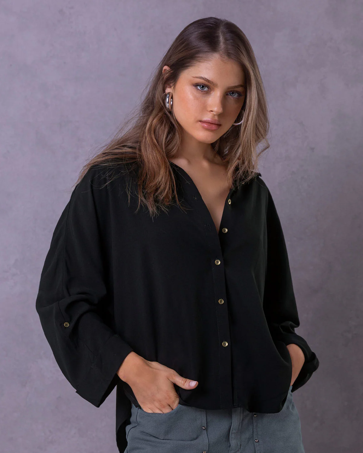 Blusa manga larga abotonable con charreteras en mangas - Image 9