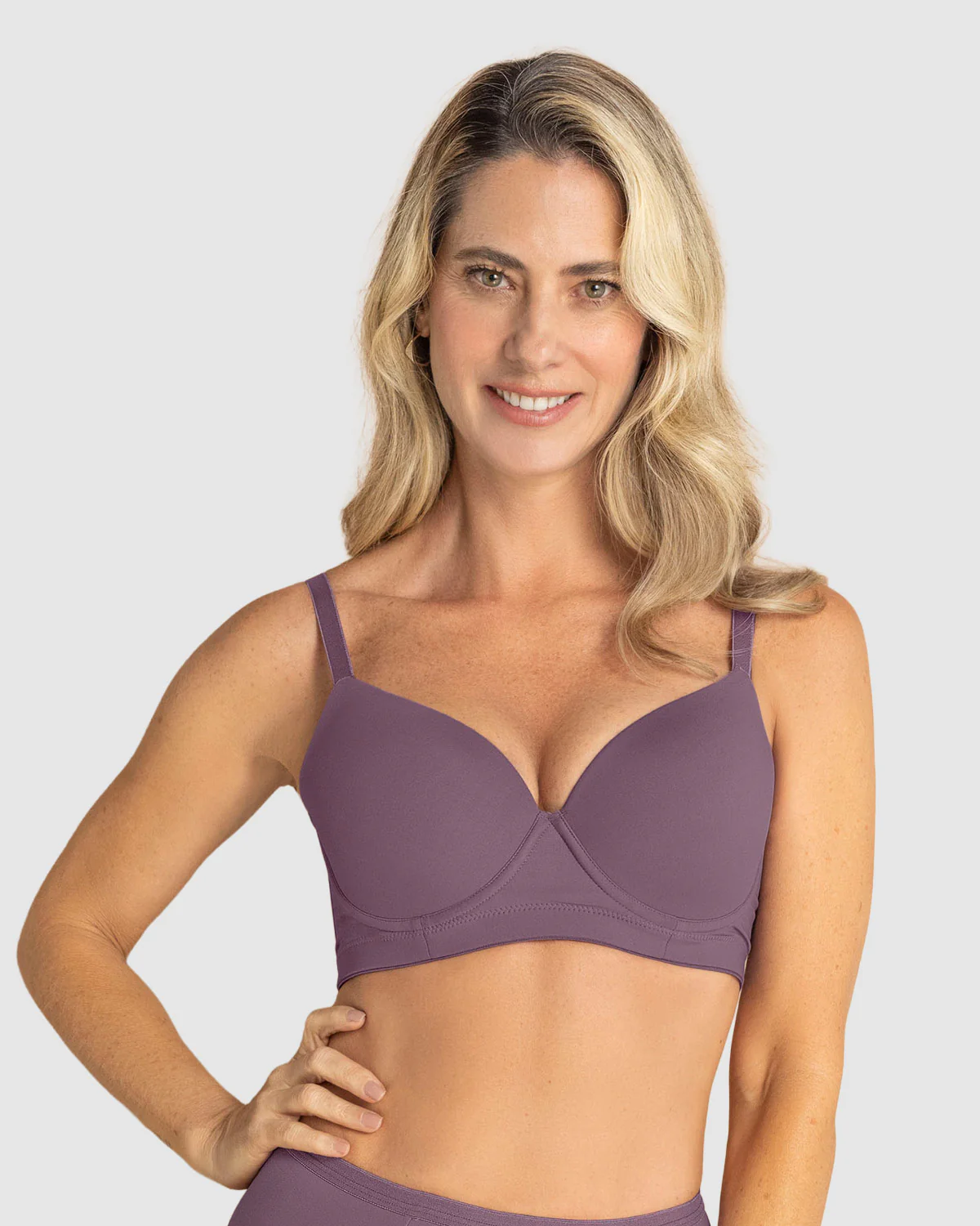 Brasier de realce suave y buen cubrimiento en espalda - Image 13