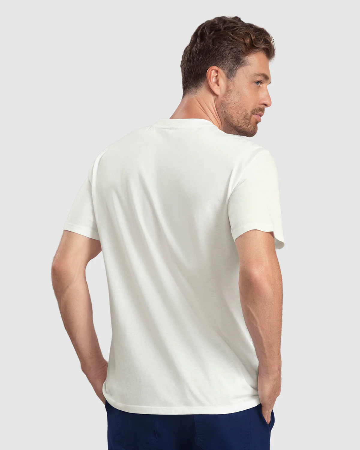 Camiseta básica manga corta con estampado en alta con textura - Image 6