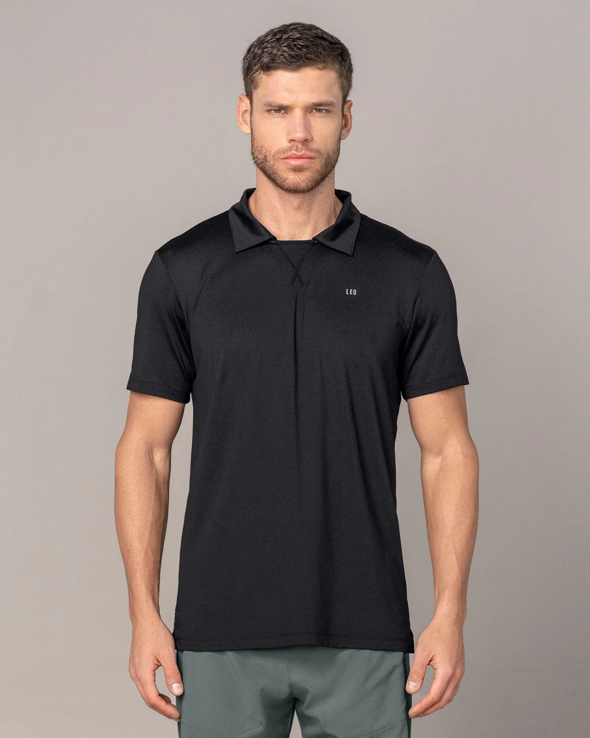 Camiseta deportiva transpirable con cuello tipo polo - Image 6