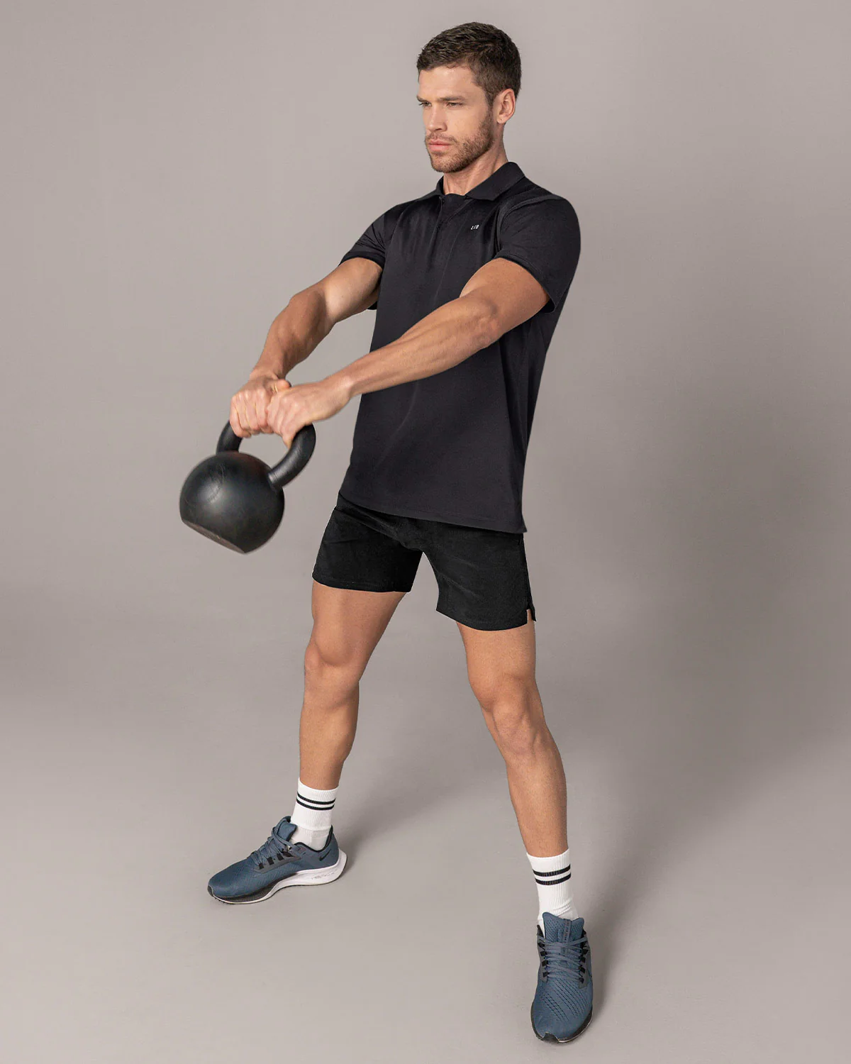Camiseta deportiva transpirable con cuello tipo polo - Image 9