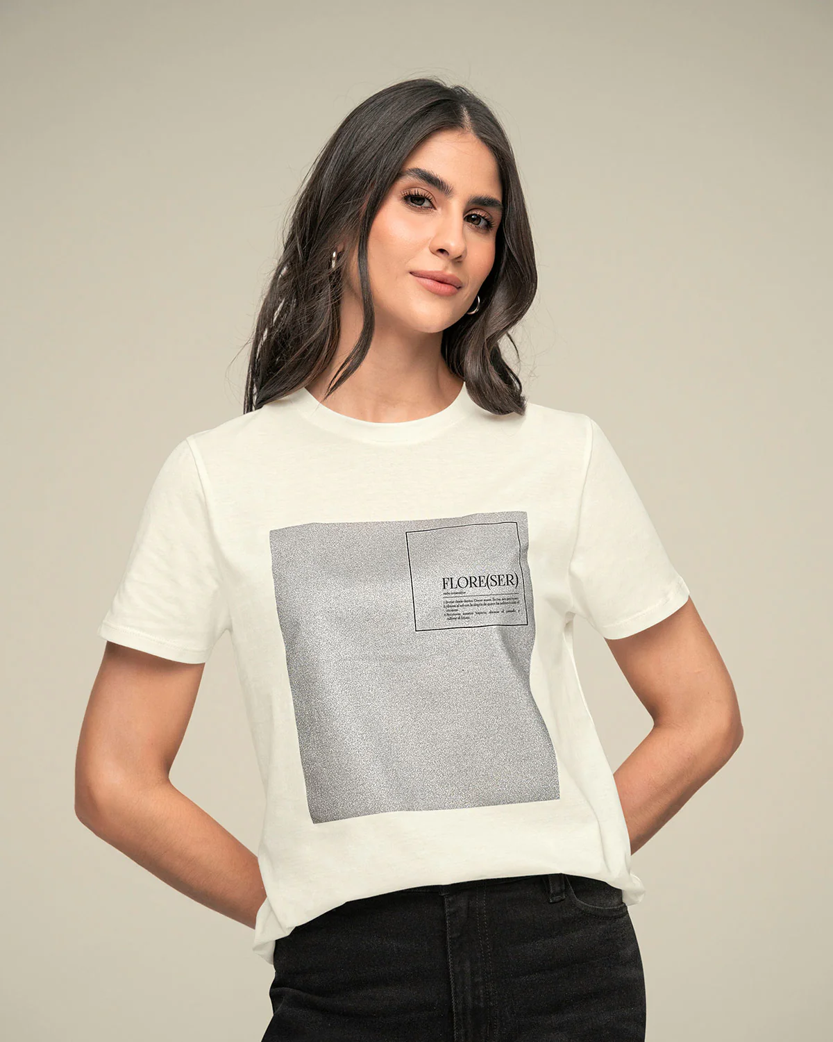 Camiseta manga corta con mensaje en el frente - Image 7
