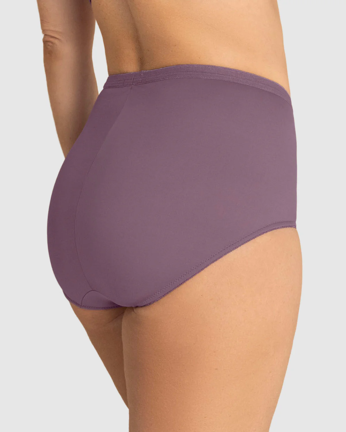 Panty clásico de control suave con excelente modelación - Image 15