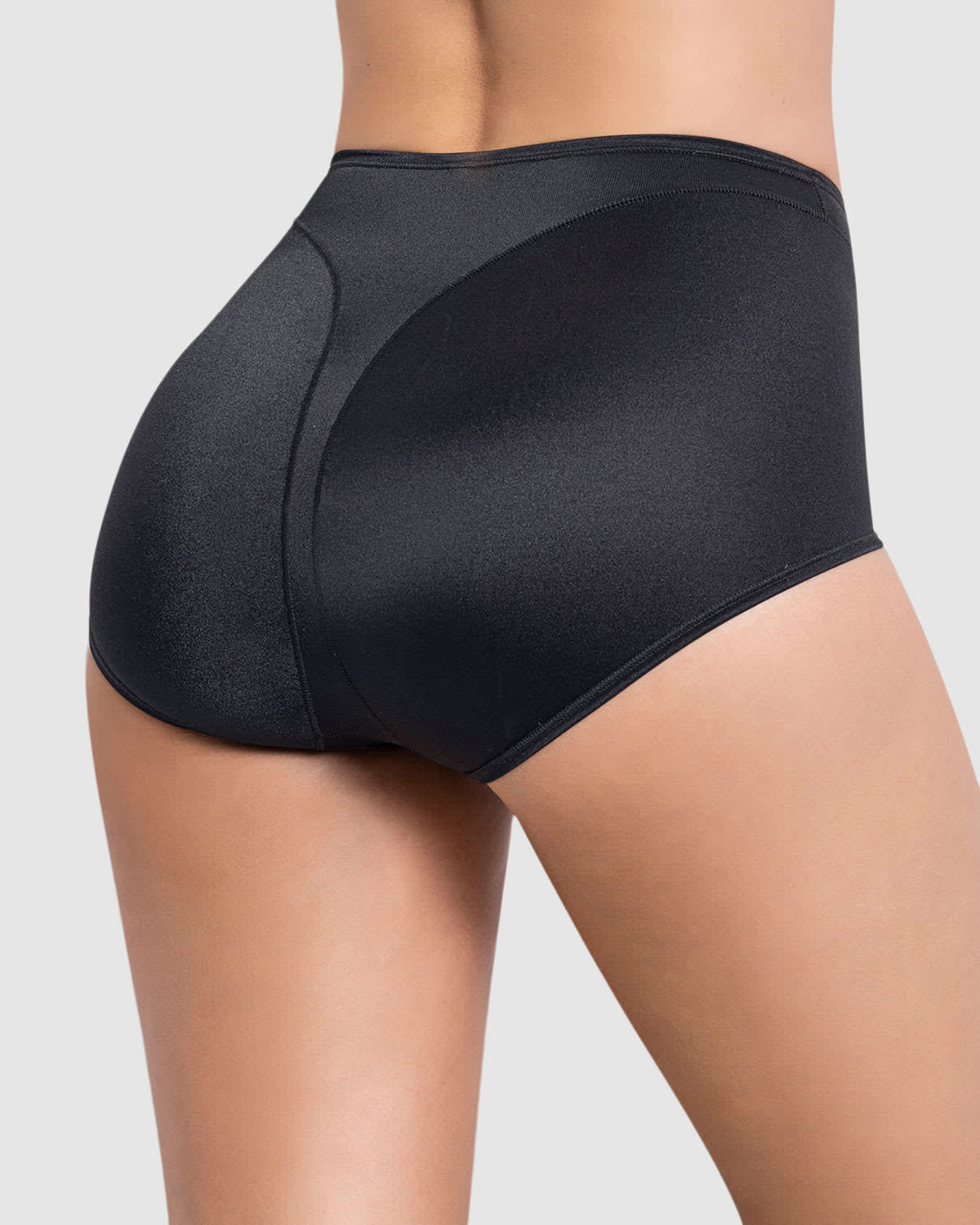 Panty clásico tiro alto de control de abdomen - Image 5
